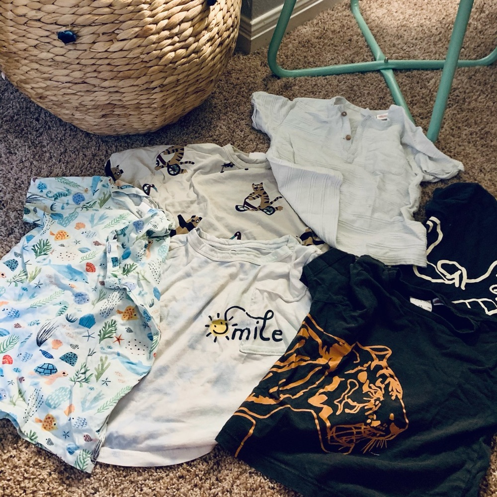 Lot 5 boys Zara t shirts size 3-4, 1 target, 1 hm